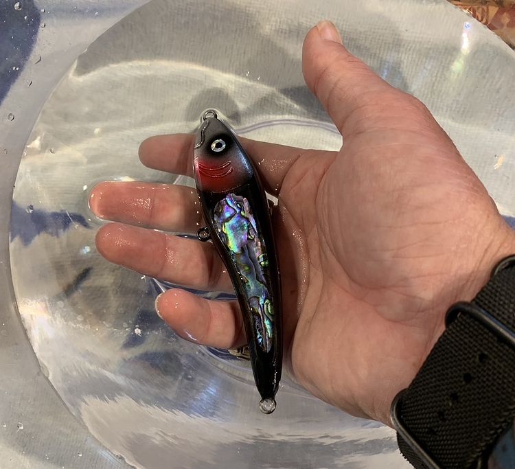 BUBBLE FREE EPOXY RESIN LURE( How to make them) 